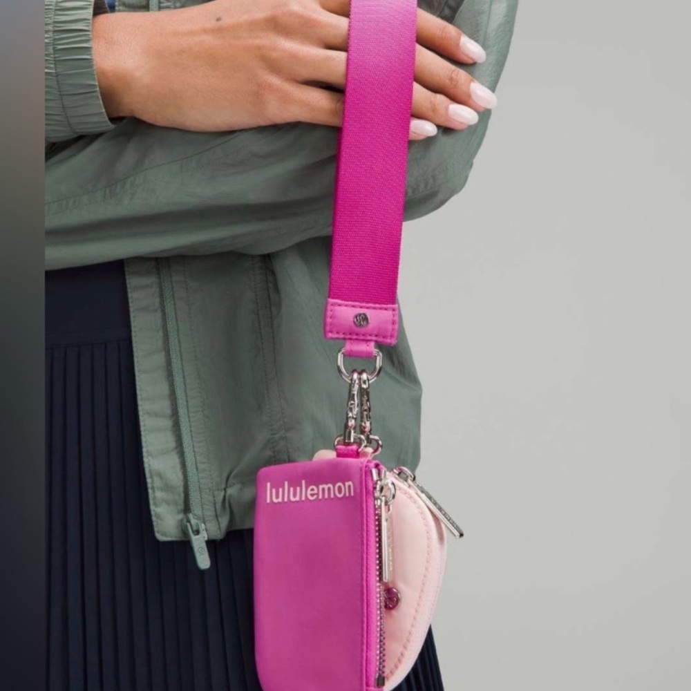 Lululemon EUC Dual Pouch Wristlet in Pow Pink Tone / Flush Pink